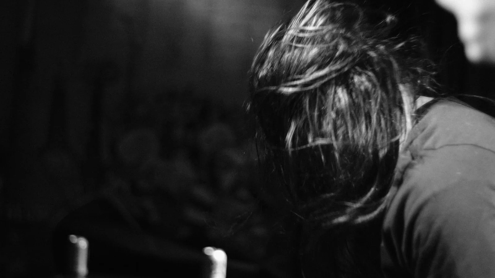 Extortion Cellar live, headbanging